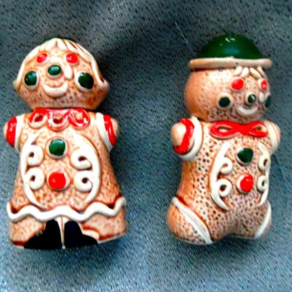 Other - Vintage SALT & PEPPER SHAKERS